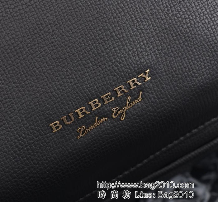 BURBERRY巴寶莉 新款博柏利 Burberry The Rucksack 軍旅背包 柔軟休閒包型 2686  Bhq1055